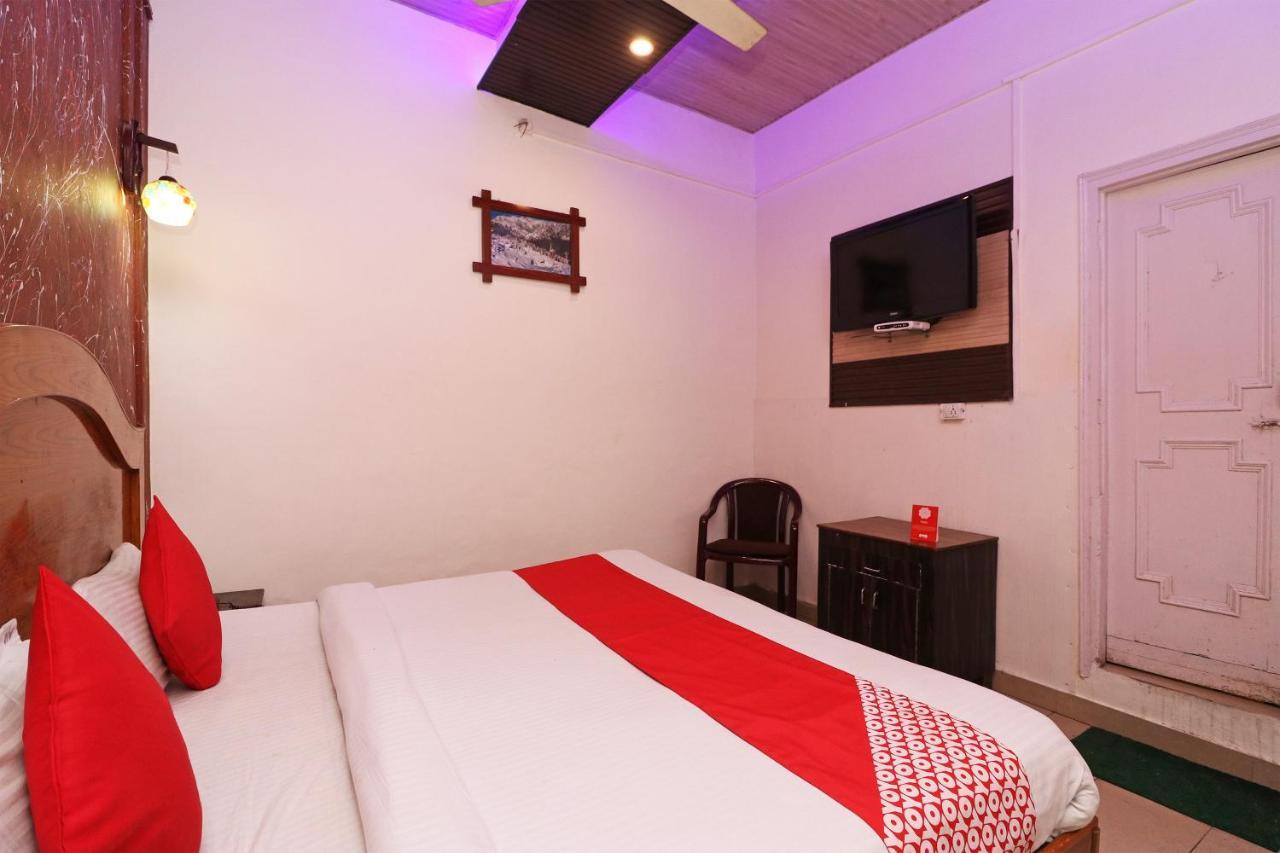 Oyo 75571 Sai Pooja Lodging Hotel Bombay Exterior foto